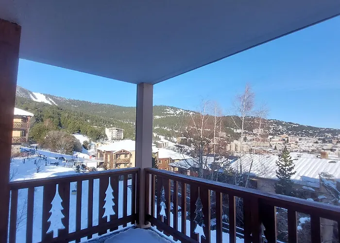 De Standing 4 Personnes, Pied Des Pistes, Parking